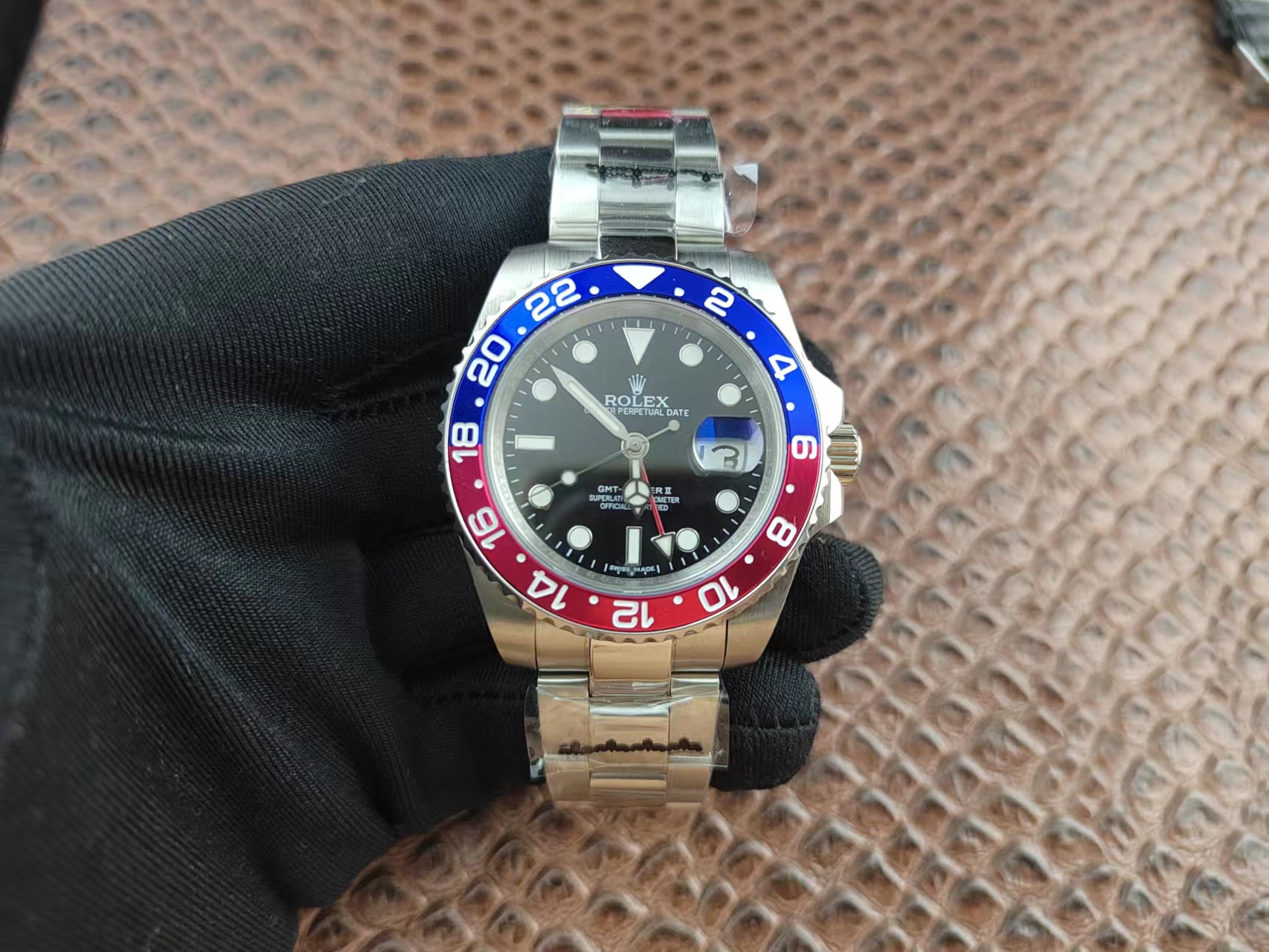 Replica Rolex GMT Master II Black Dial Red/Blue Cerachrom Bezel Men's Stainless Steel Bracelet Date Watch Video RLX496
