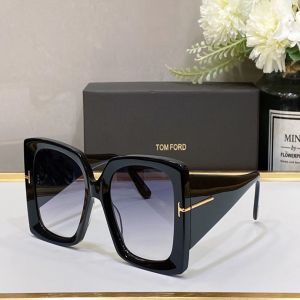 Chic Black Frame Square Grey Lens Metal T Detail Tom Ford   Sunglasses— Tom Ford Vintage Glasses Unisex