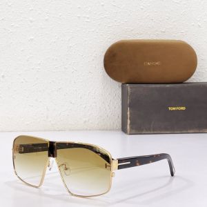 Faux Tom Ford FT0911 Reno 28B Shield Shaped Grey Lens Black Temple Well Crafted Sunglasses For Unisex