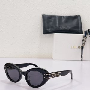  Dior Signature B3U Black Butterfly Frame Christian Dior Paris Detail Grey Lens Sunglasses For Elegant Female 