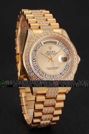 Fake Rolex Day-date Diamods Case/Bracelet Gold Dial With Diamonds Inlaid Roman Scale Week/Date Display Gold SS Watch