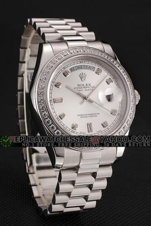  Rolex Day-date Diamonds Bezel/Scale Silver Dial Stick Hands Week Display Steel Bracelet Date Men’s Swiss Watch