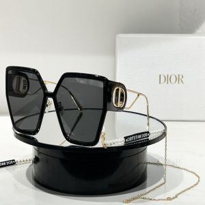 Good Review Butterfly Frame Grey Gradient Lenses CD Hinged Dior 30montaigne BU Sunglasses—Dior Ladies Detachable Chain Eyewear 